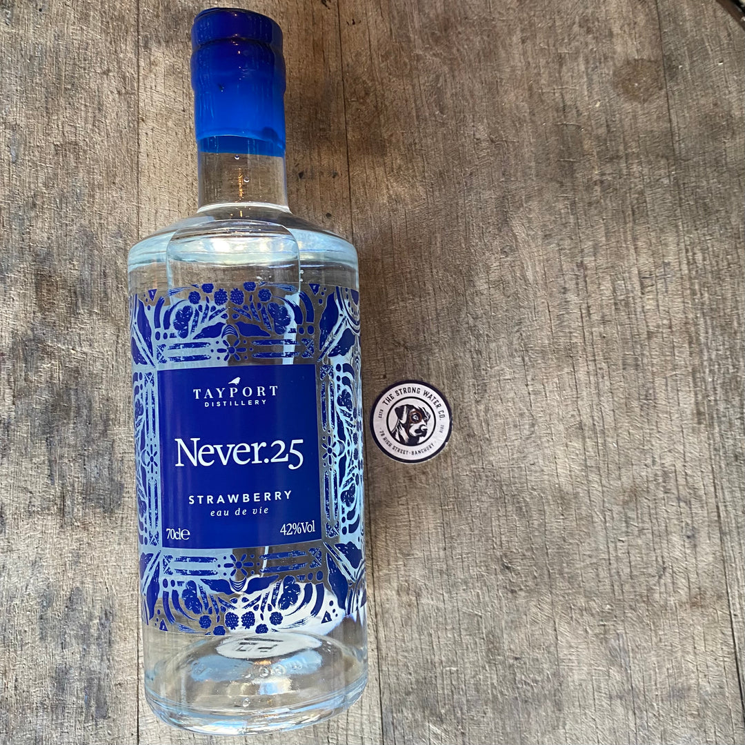 Never25 Strawberry eau du vie