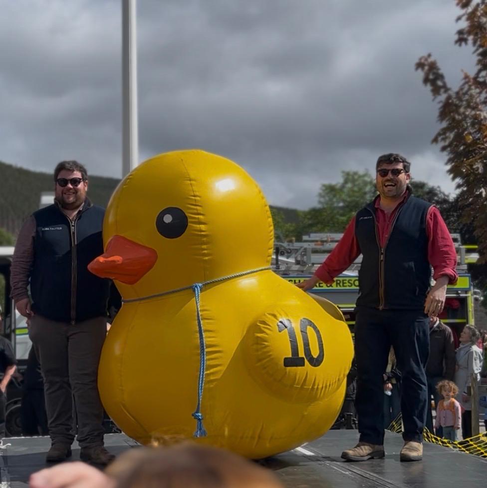 The Strong Waddler - The Fastest Duck in Town